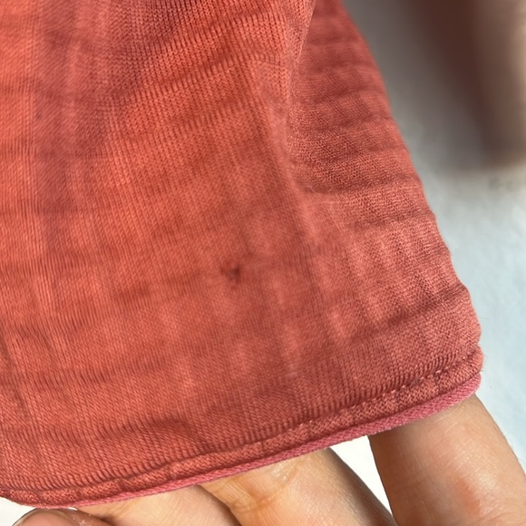 Patagonia Women's R1 Pullover Burl Red Medium - Picture 9 of 9